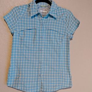 Columbia omni- shade plaid button down shirt